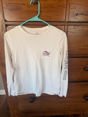 Vineyard Vines White Long Sleeve Pocket Tee with Sleeve Logo
